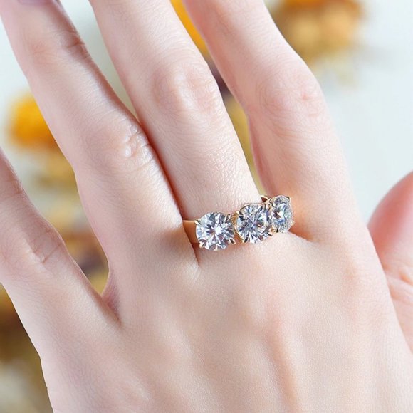 Certified 6ct. t.w. Moissanite Diamond 3 Stone Wedding Engagement Ring NEW - Picture 5 of 10